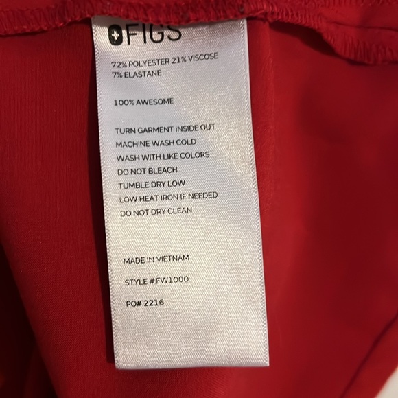 Figs Scrub Top Red Size M - Picture 4 of 4